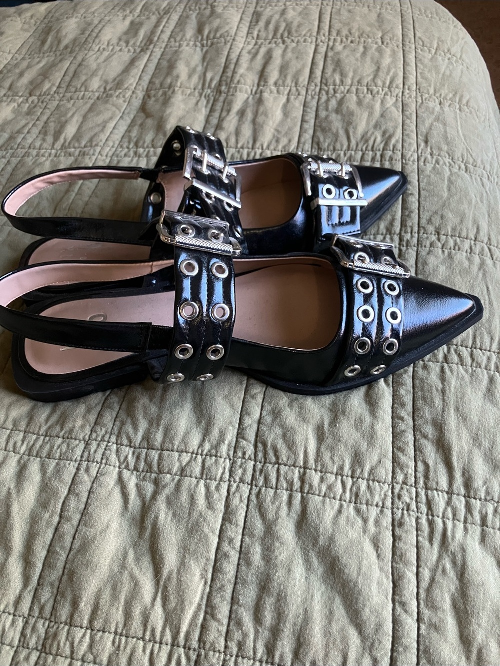 Mix No. 6 Black Patent Pointed Slingback Flats with Silver Eyelet Straps NWOT